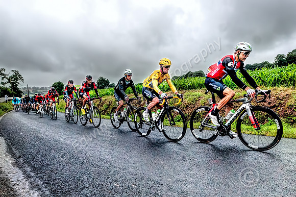 Mark Cavendish Wet Day In Yellow
