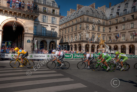 Bradley Wiggins lead out to Glory Paris Tonemapped